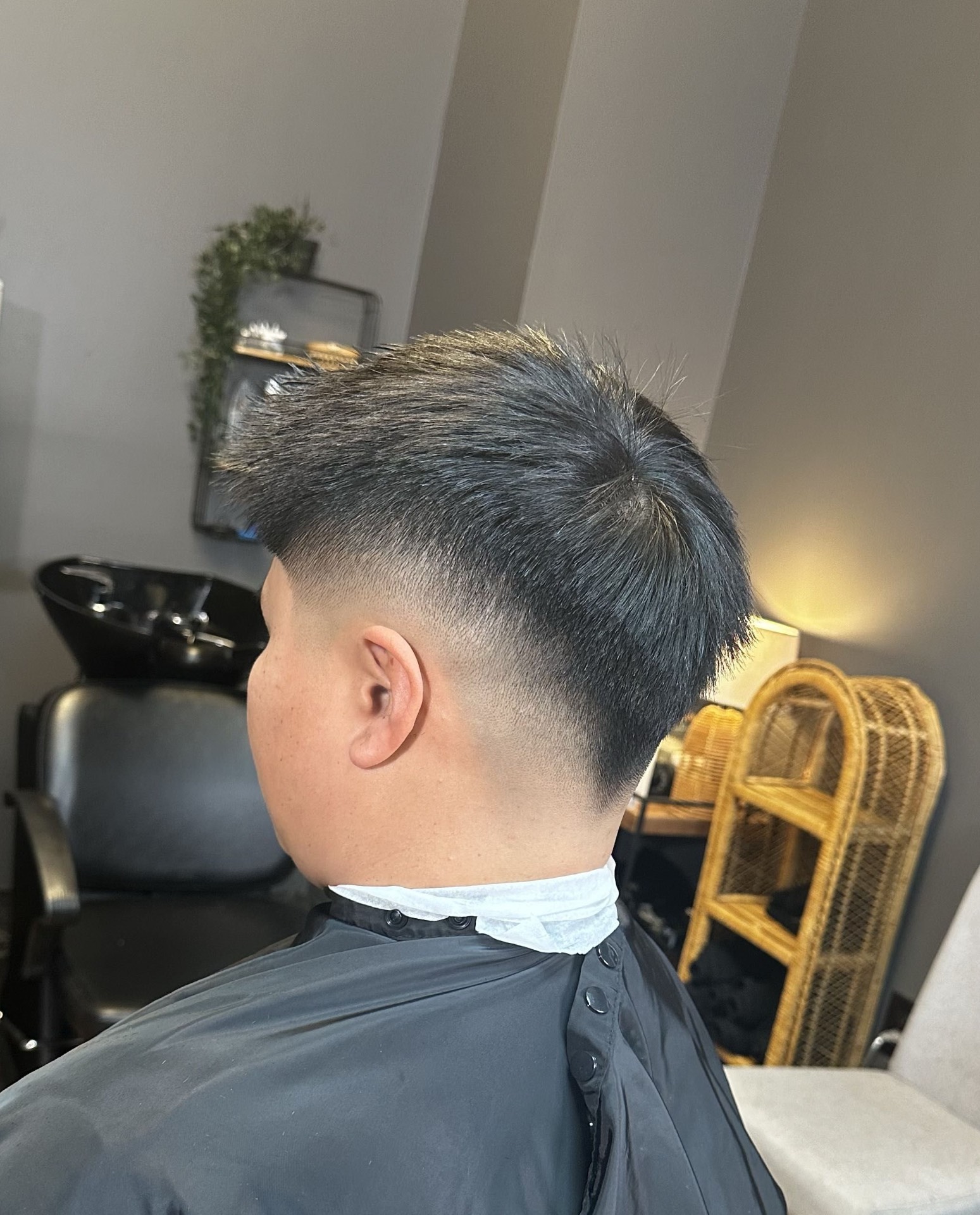 Low taper with textured spike top